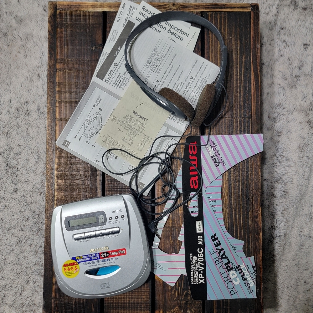 Aiwa Portable Compact Disc Player Vintage CD Electronics